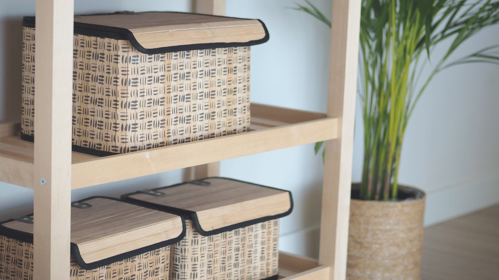 Storage Strategies for a Tidy Living Room